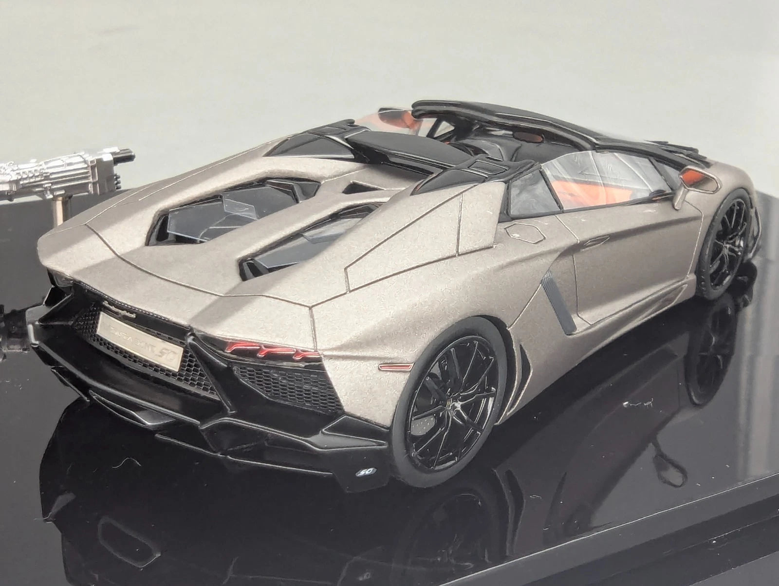 Eidolon Make Up 1:43 Lamborghini Aventador LP720-4 Roadster 2013 Engine Set OVP