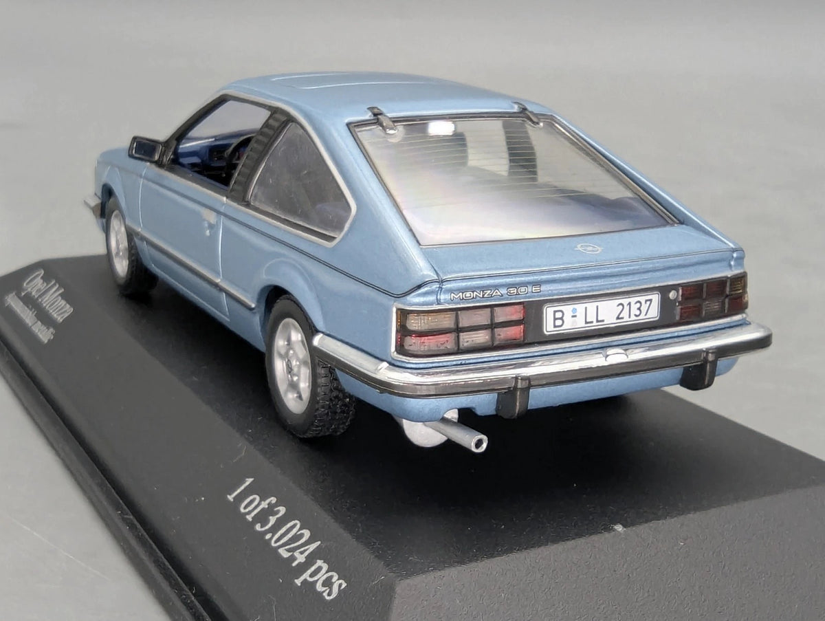 Modellautos 1:43 Minichamps Opel Monza 1980 Blau Metallic mit OVP