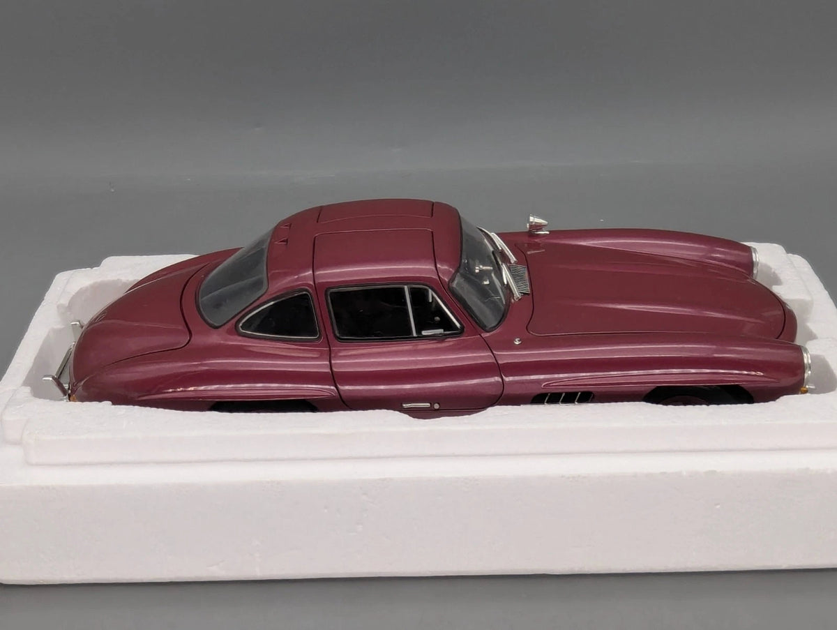 Modellautos 1:18 Minichamps Mercedes Benz 300 SL 1954 W198 Gullwing mit OVP