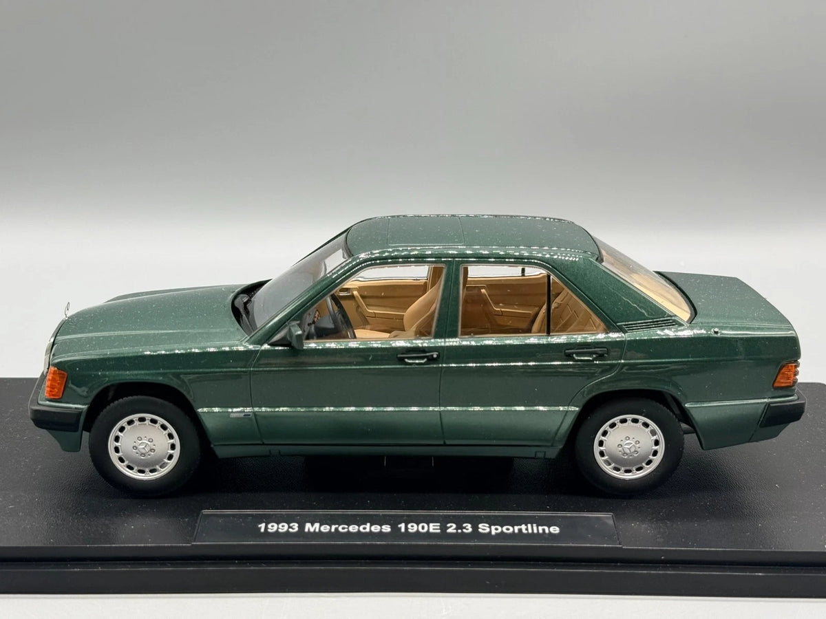Modellautos 1:18 Triple9 Mercedes-Benz 190E 2.3 Sportline mit OVP
