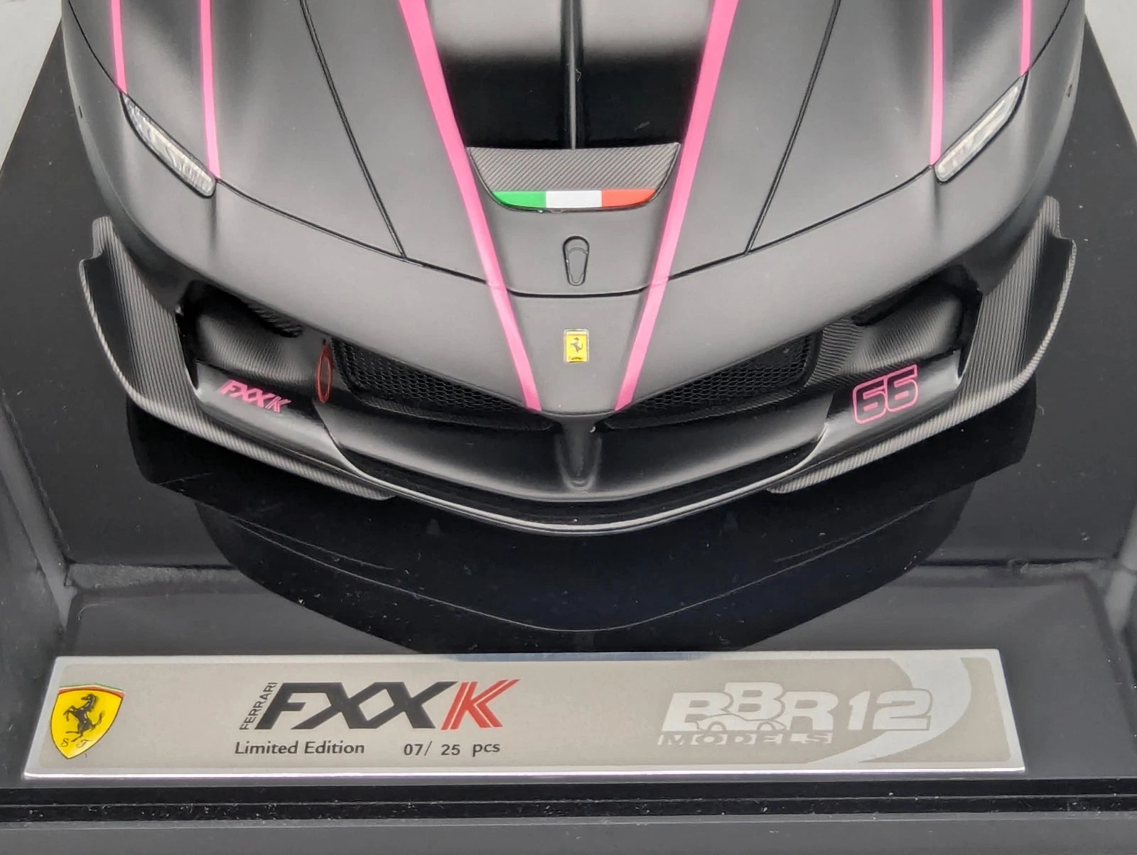 Modellautos 1:12 BBR Ferrari FXX-K Car #6 Nero Matt Ltd 07/25 in Vitrine OVP