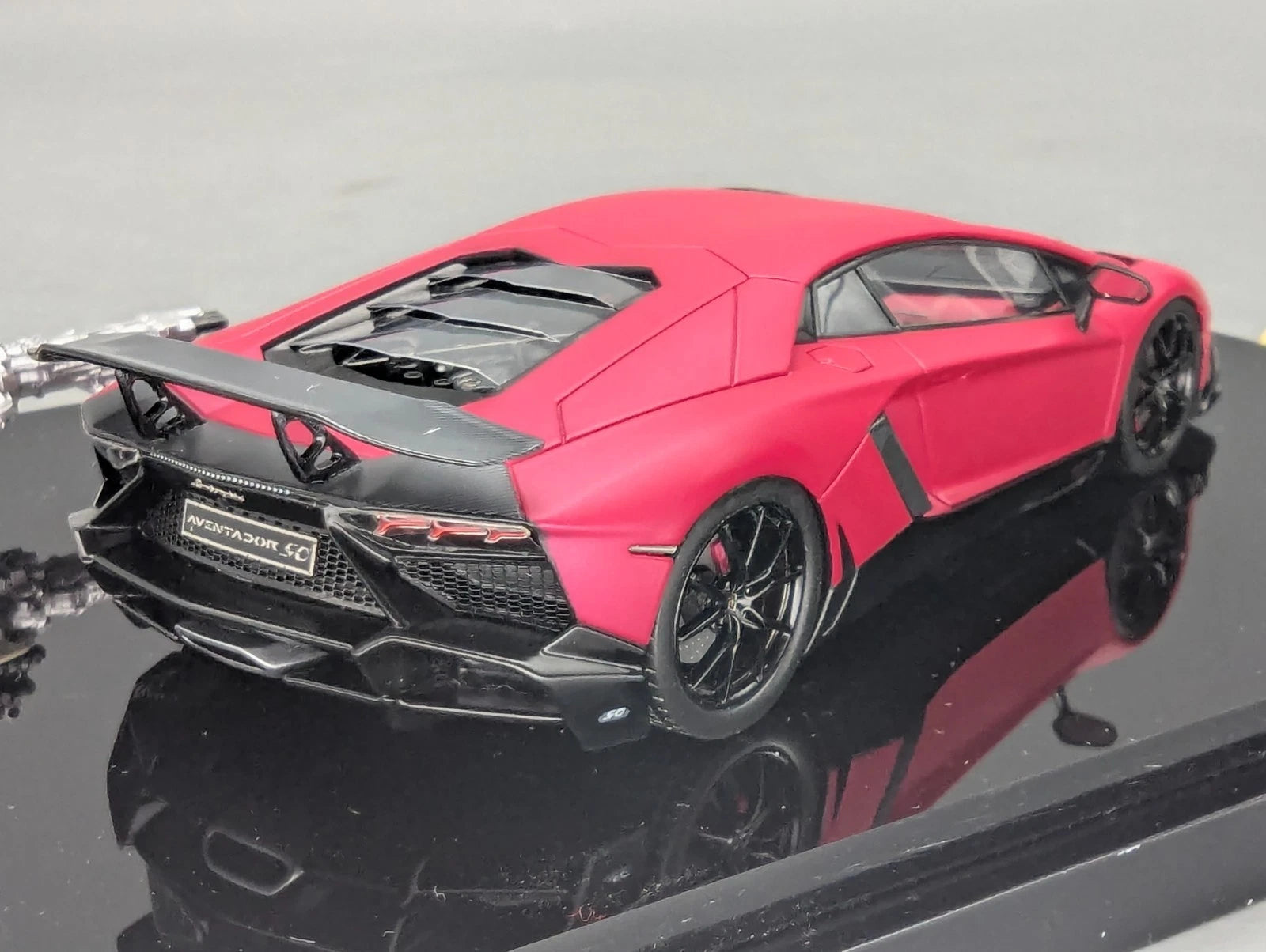 Eidolon Make Up 1:43 Lamborghini Aventador LP720-4 2013 Ltd 2/7 Engine Set OVP