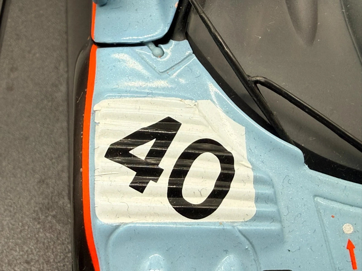 Modellautos 1:18 UT Models McLaren F1 GTR #40 mit OVP