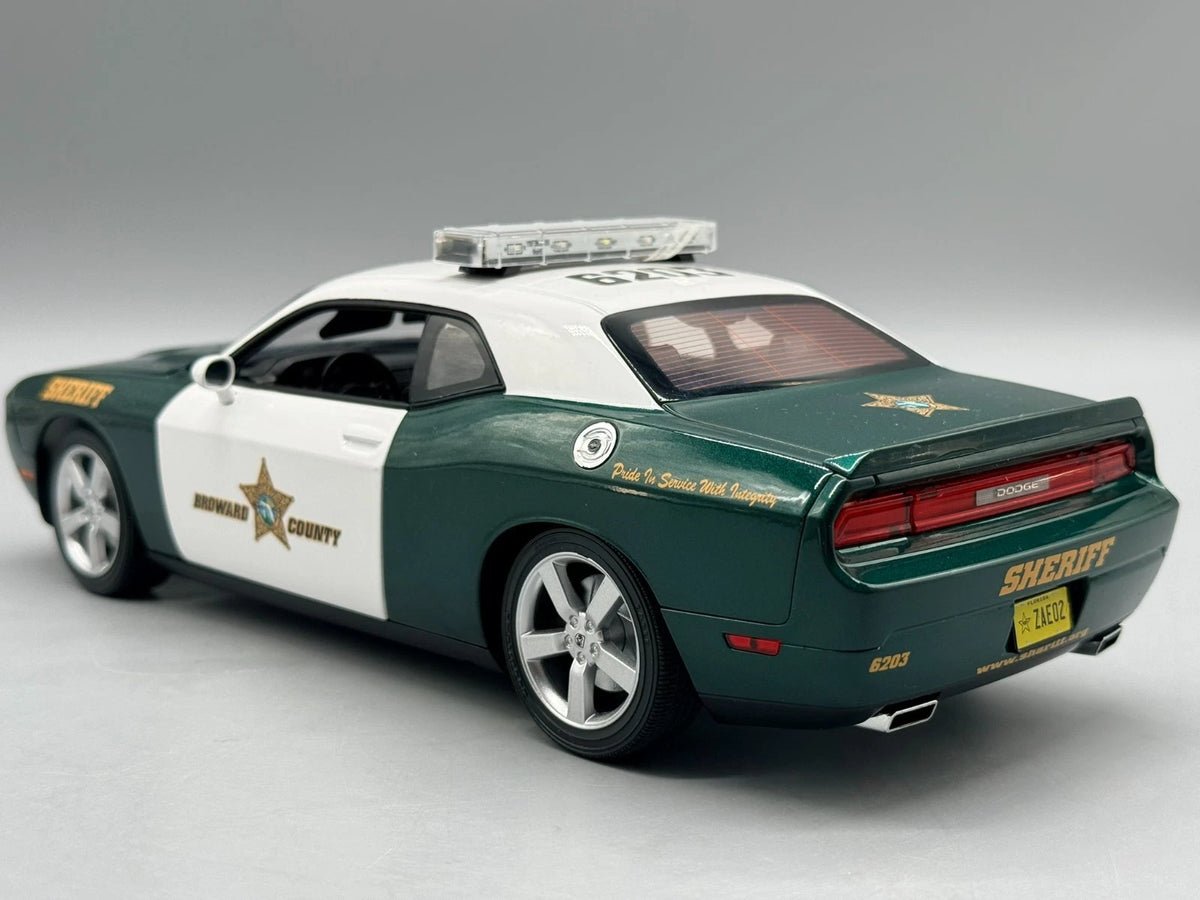 Modellautos 1:18 ACME Dodge Challenger 2009 Broward County limitiert mit OPV