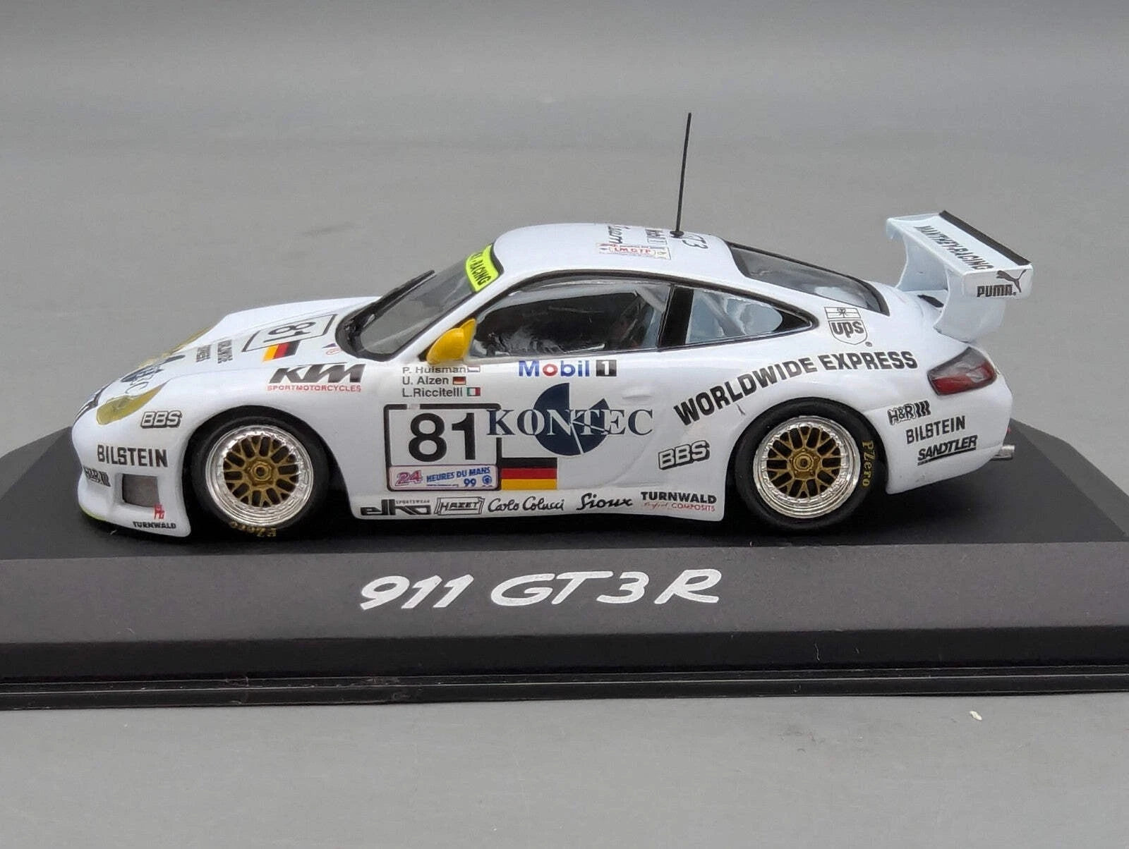 Modellautos 1:43 Minichamps Porsche 911 GT3 R #81 mit WAP Dealer OVP