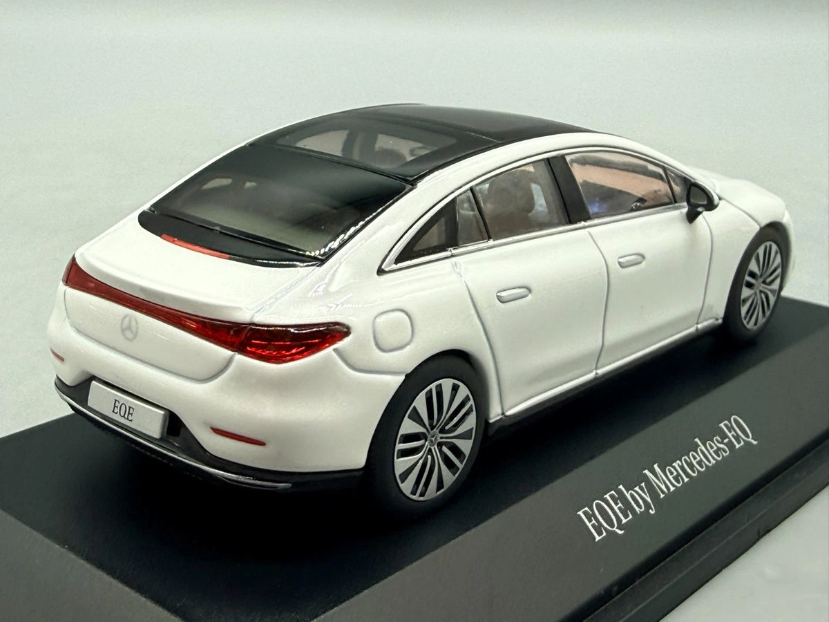 Modellautos 1:43 Herpa Mercedes-Benz EQE mit OVP