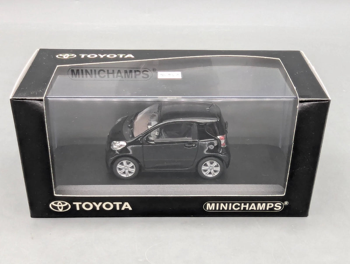 Modellautos 1:43 Minichamps Toyota IQ Schwarz mit OVP