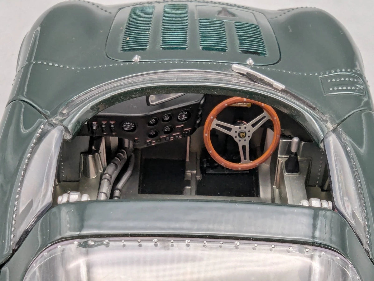 Modellautos 1:18 AUTOart 73541 Jaguar XJ13 Grün mit OVP