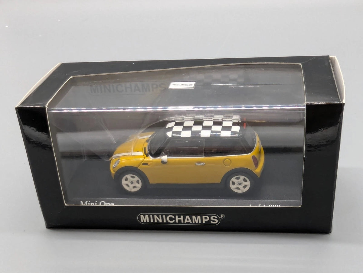 Modellautos 1:43 Minichamps Mini One 2001 Mellow Yellow Haube zum Öffnen mit OVP