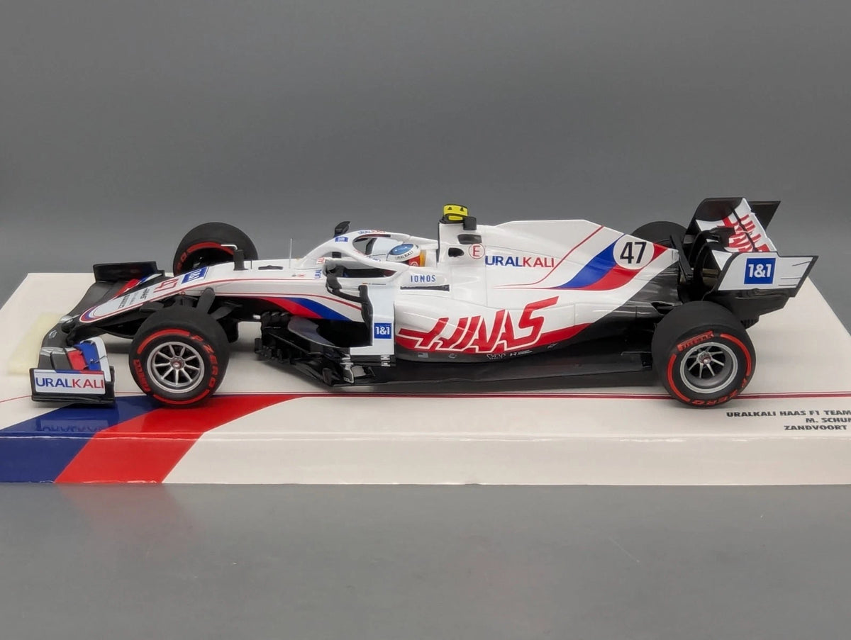 Modellautos 1:18 Minichamps Haas F1 Team VF-21 NL 2021 #47 Mick Schumacher OVP