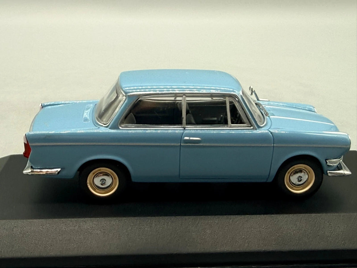 Modellautos 1:43 Minichamps BMW 700 mit OVP