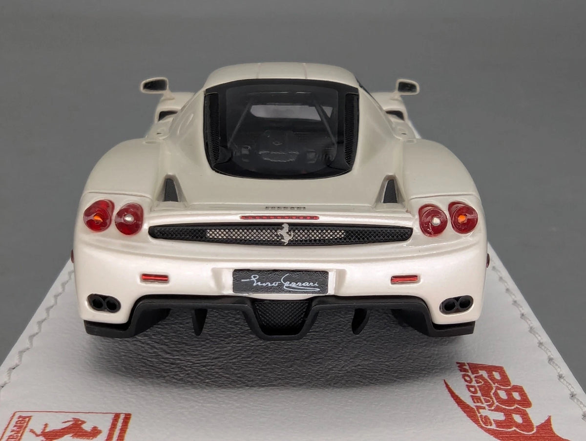 Modellautos 1:43 BBR Executive Calsito Ferrari EnzoFuji White Ltd 68/70 OVP