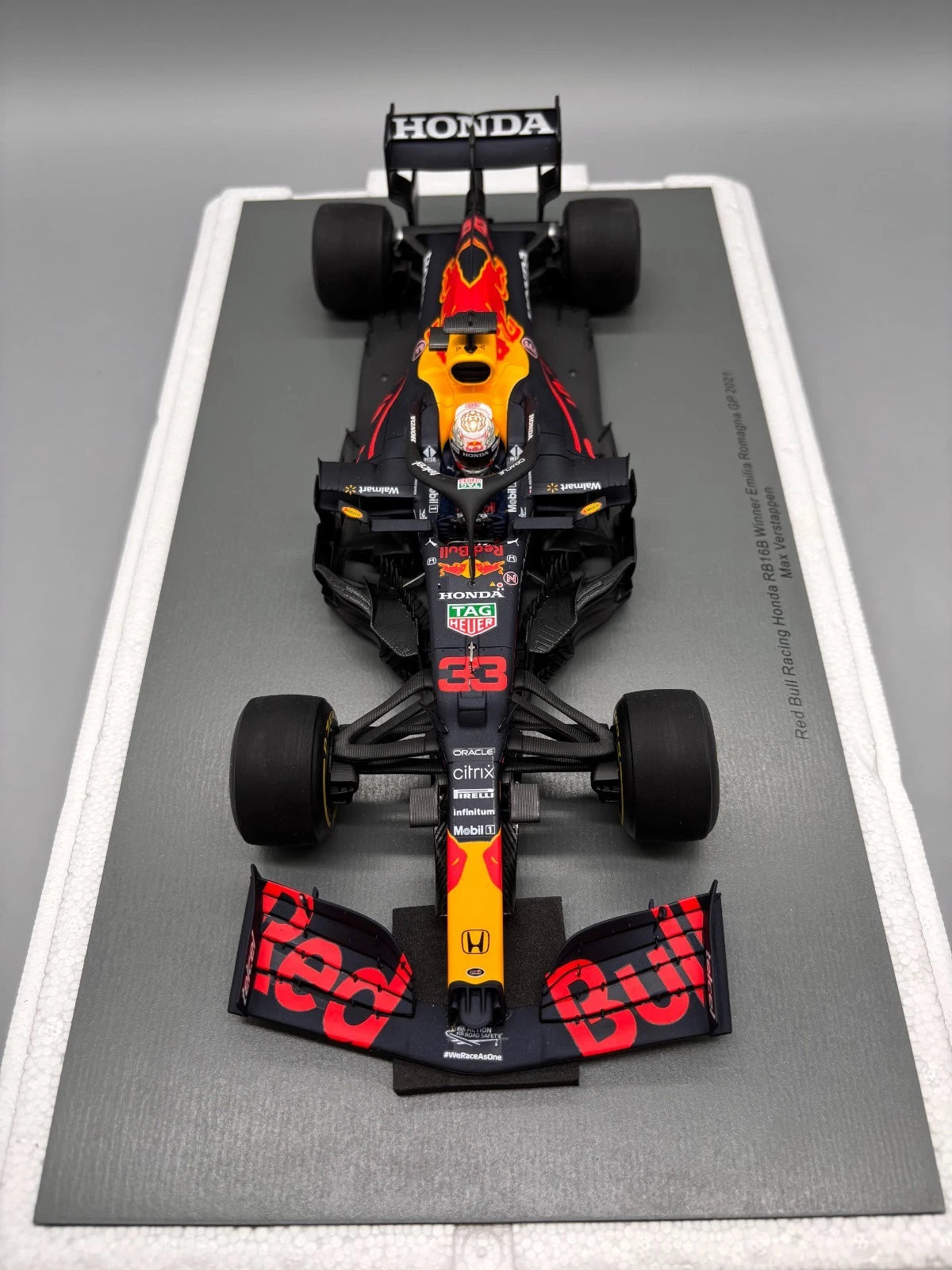 Modellautos 1:18 Spark Red Bull RB16B Winner Italien 2021 #33 M. Verstappen OVP