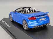 Modellautos 1:43 iScale Audi TT RS Roadster Ara Blau Metallic mit Dealer OVP