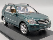 Modellautos 1:43 Minichamps Mercedes Benz M Klasse ML 500 W164 2005 Grün mit OVP