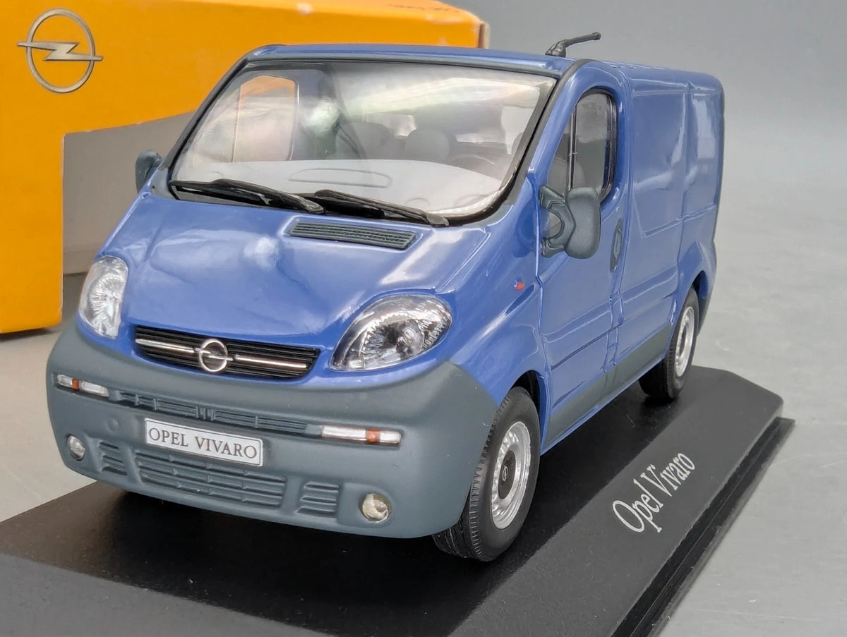 Modellautos 1:43 Minichamps Opel Vivaro Blau mit Dealer OVP