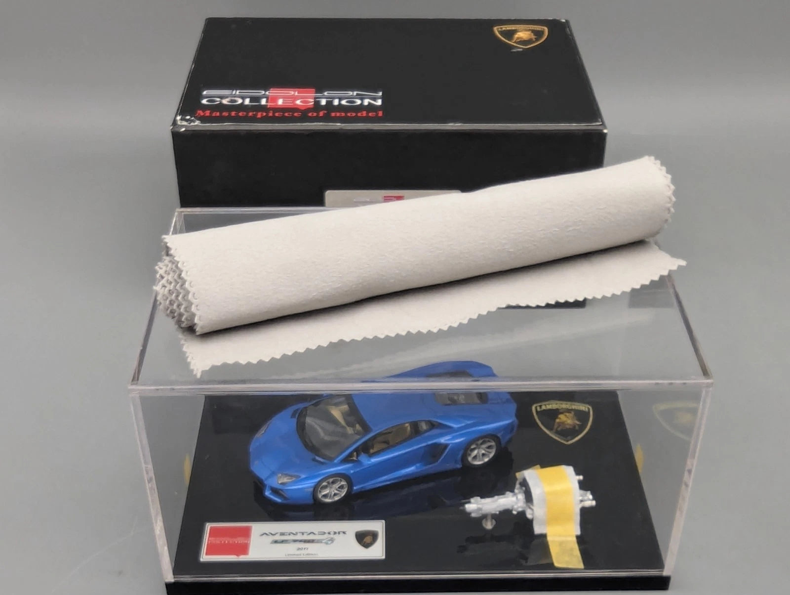 Eidolon Make Up 1:43 Lamborghini Aventador LP700-4 2011 Engine Set Blue Met. OVP