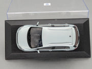 Modellautos 1:43 Minichamps Volkswagen VW Cross Golf Iceblue Metallic Dealer OVP