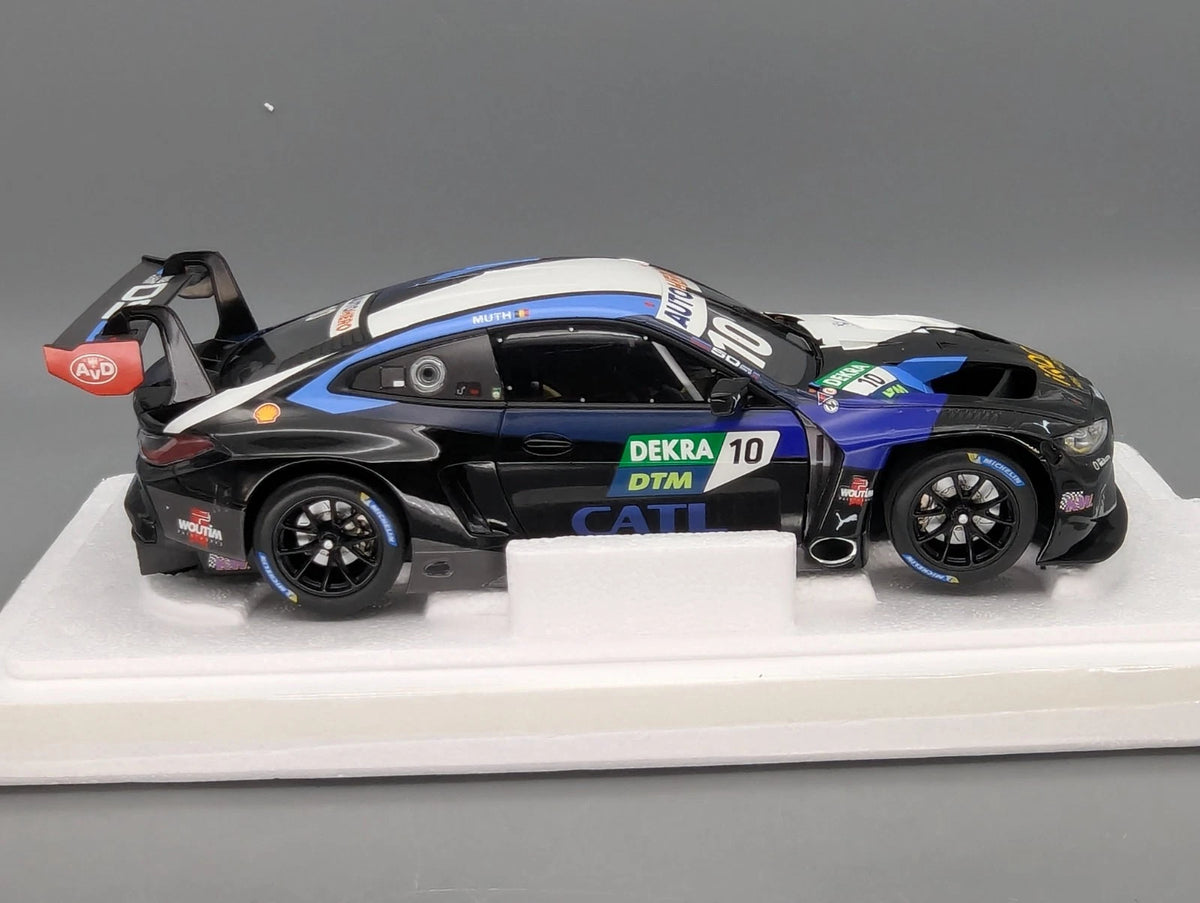Modellautos 1:18 Minichamps BMW M4 GT3 DTM 2022 Team Walkenhorst #10 E. Muth OVP