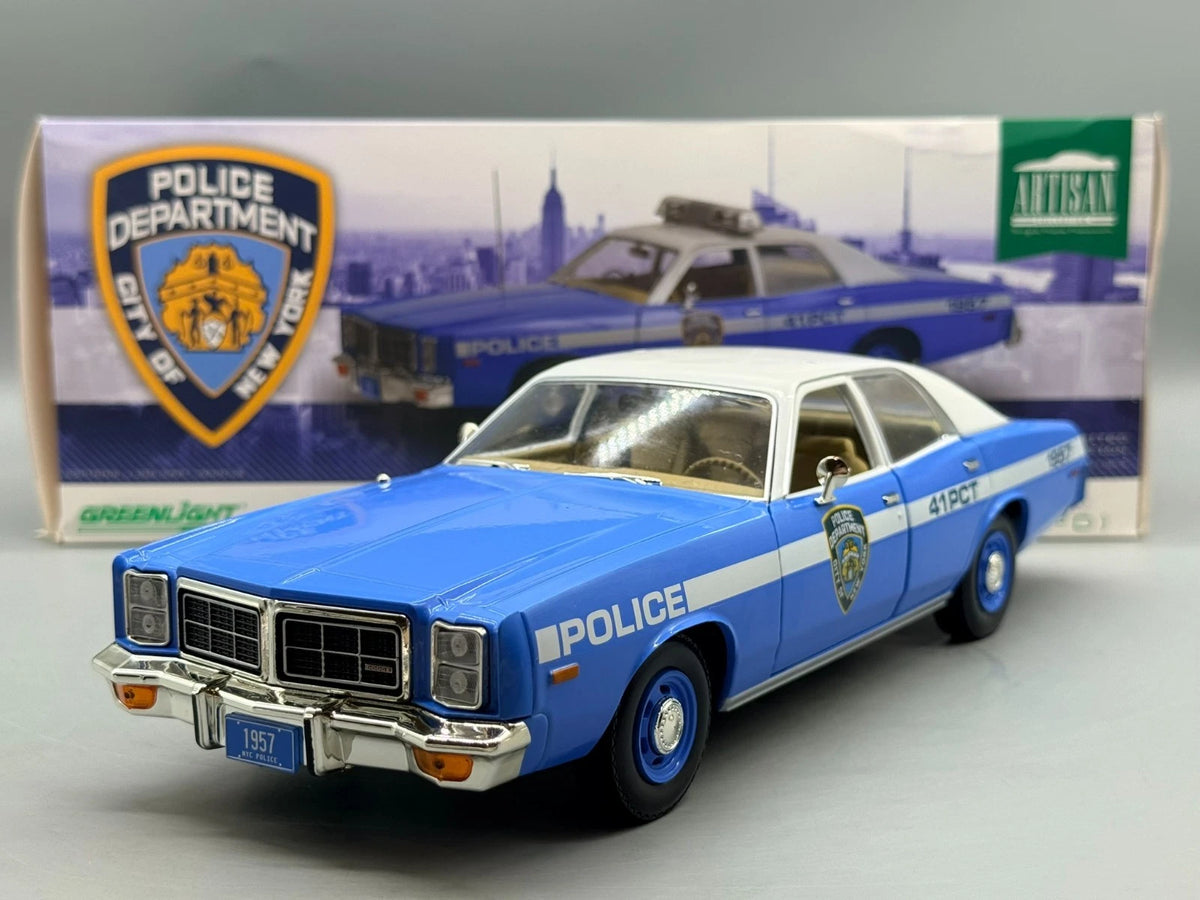 Modellautos 1:18 Greenlight Dodge Monaco NYPD 1978 OVP