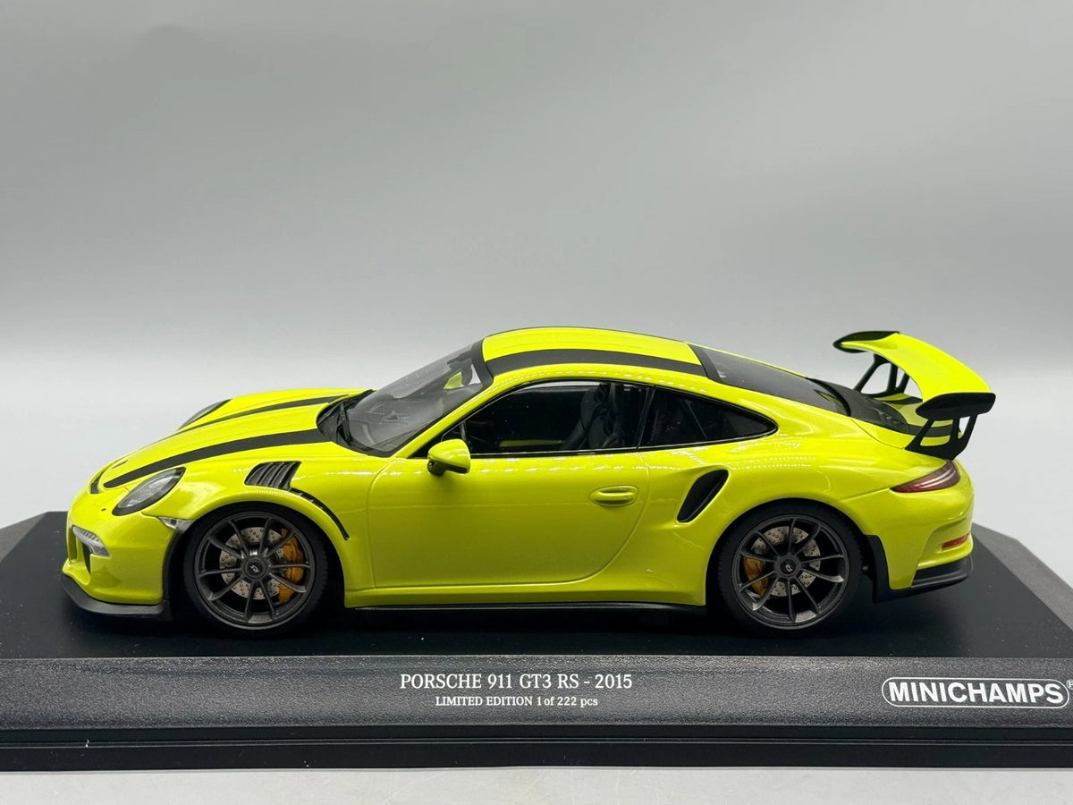 Modellautos 1:18 Minichamps Porsche 911 GT3 RS 2015 mit OVP