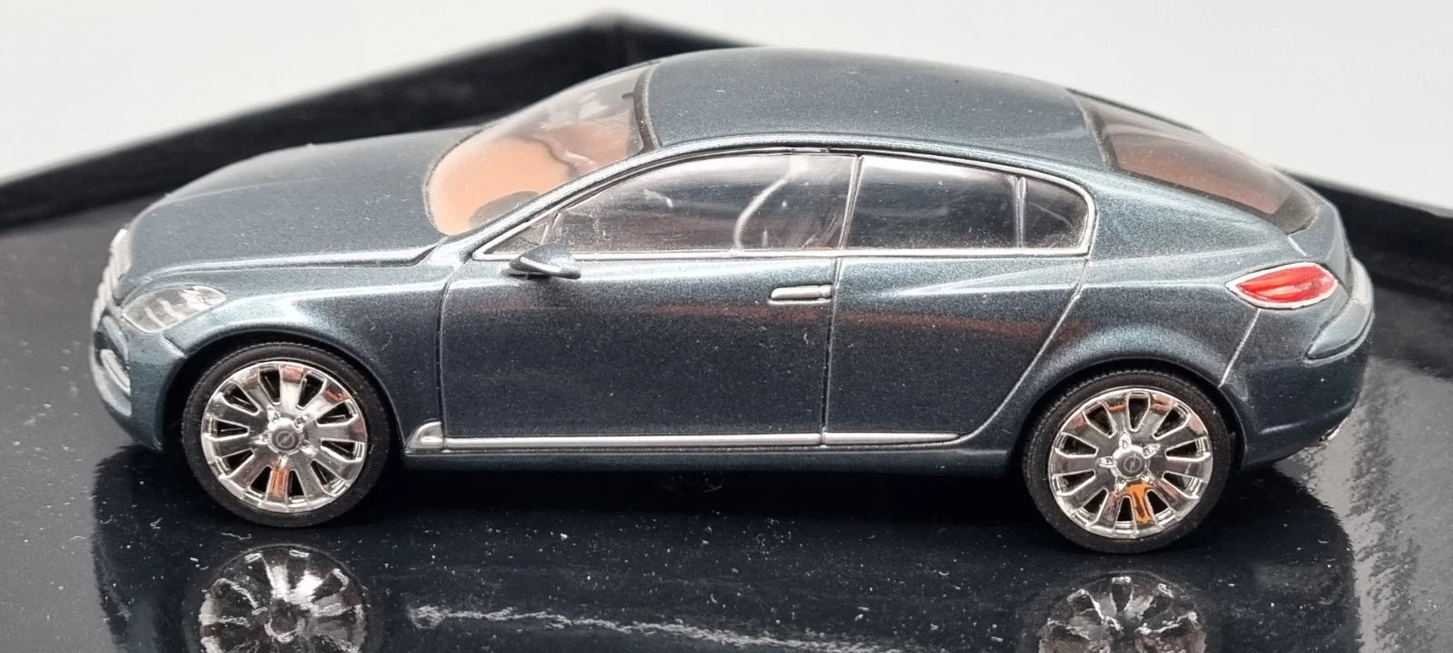 Modellautos 1:43 Norev Opel Insignia Dealer OVP #2