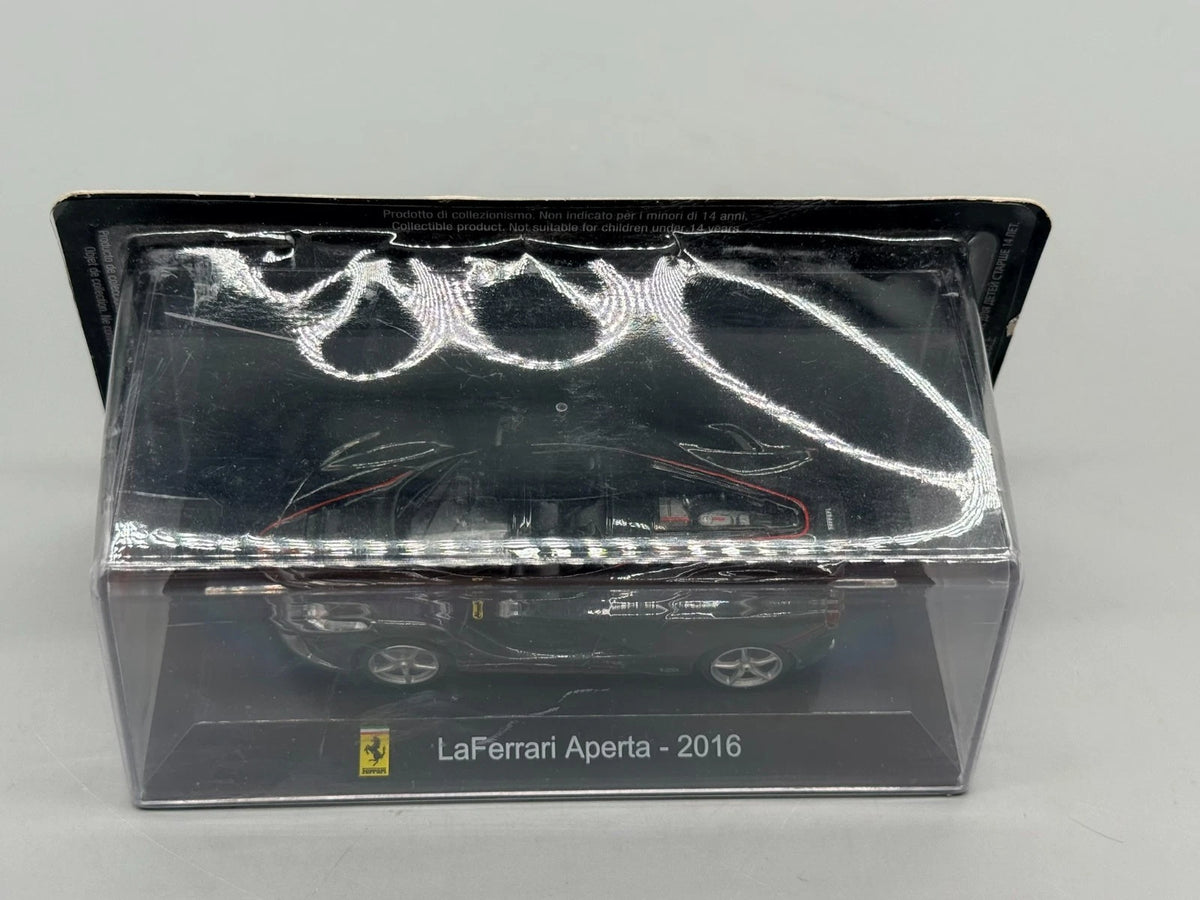 Modellautos 1:43 Altaya Ferrari LaFerrari Aperta mit OVP