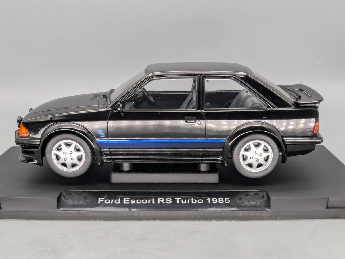 Modellautos 1:18 MCG Modelcar Group 18420 Ford Escort RS Turbo 1985 Black OVP