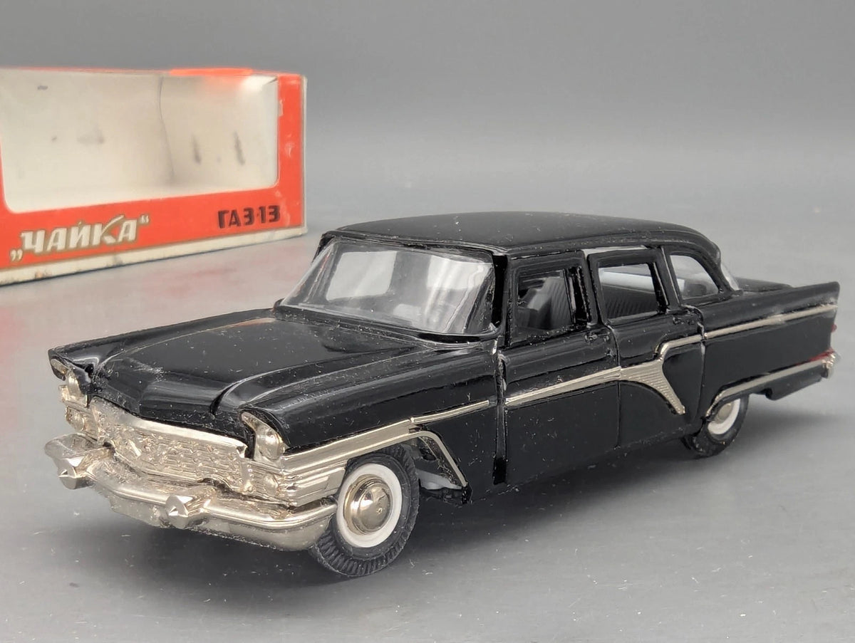 Modellautos 1:43 Agat / Tantal / Radon / Saratov A15 GAZ-13 Chaika Möwe mit OVP