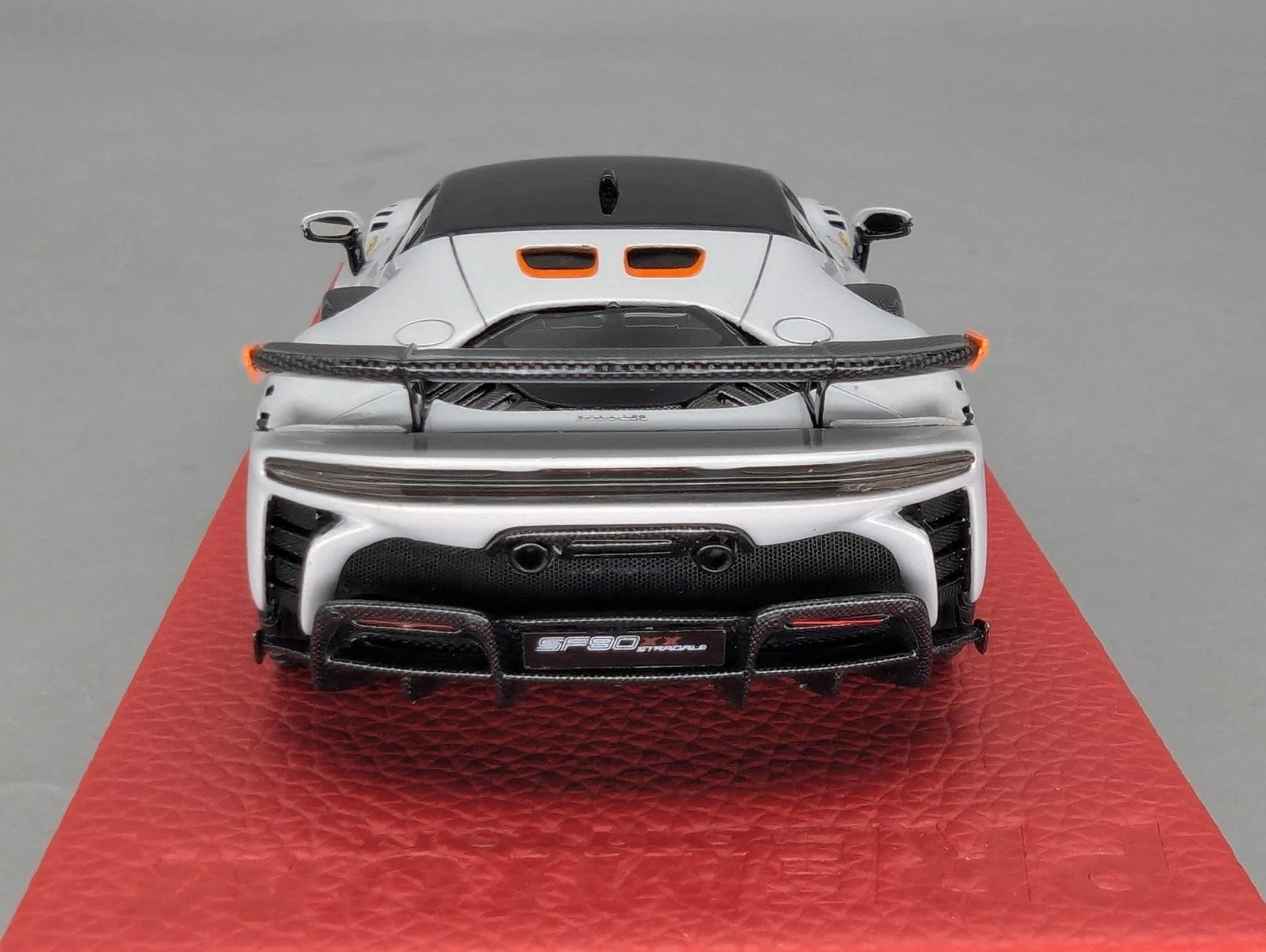 Modellautos 1:43 BBR Concept43 Ferrari SF90 XX Stradale Ltd 12/20 Weiß mit OVP