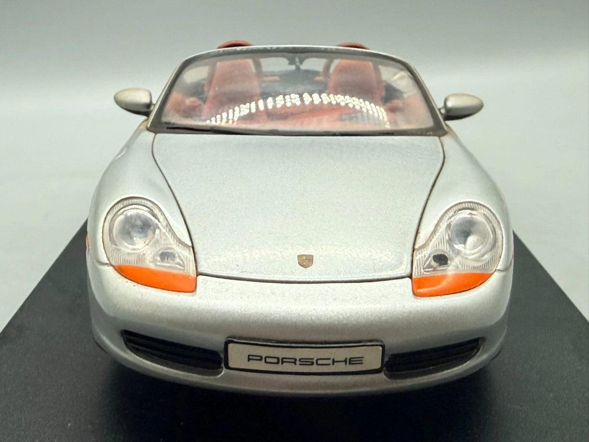 Modellautos 1:18 UT Models Porsche Boxster mit OVP