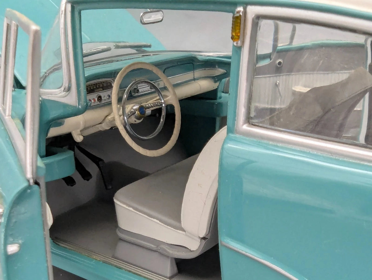 Modellautos 1:18 Minichamps Opel Rekord P1 1958 Türkisblau mit OVP