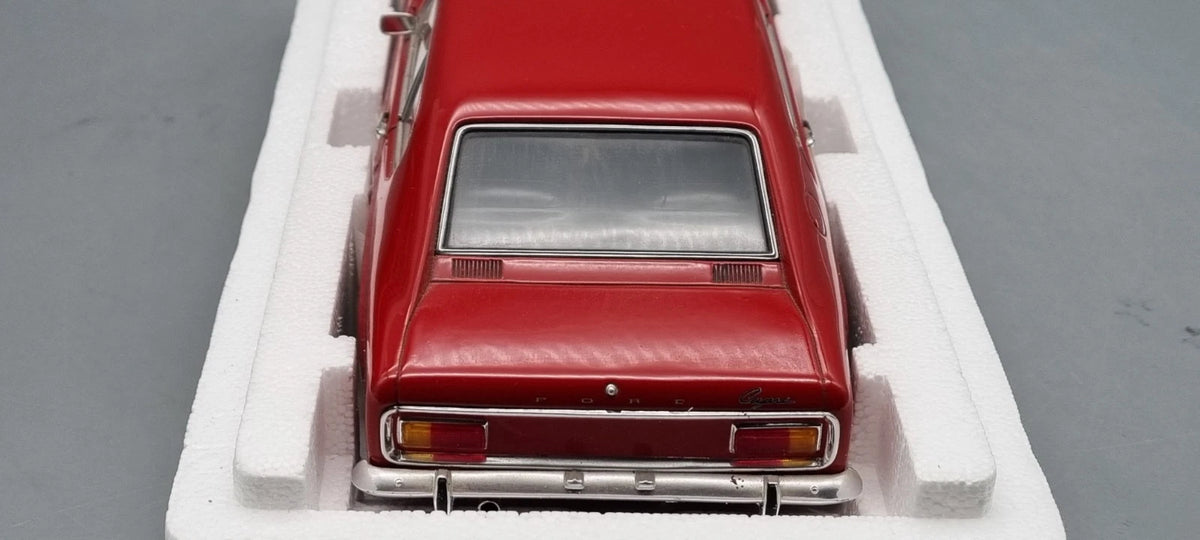 Modellautos 1:18 Minichamps 180 089001 Ford Capri 1700 GT 1969 rot OVP