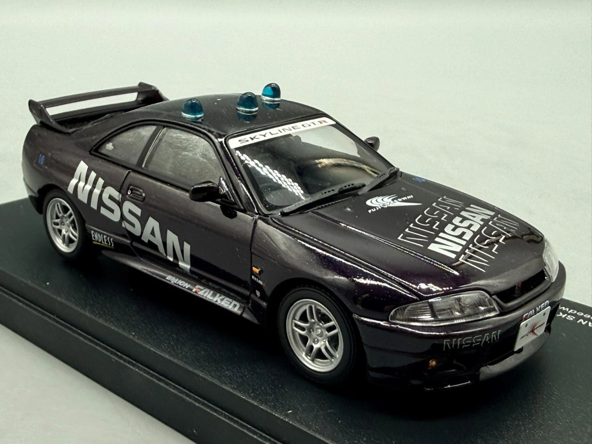 Modellautos 1:43 Kyosho Nissan Skyline GT-R (BCNR33) Fuji Speedway Pace Car +OVP