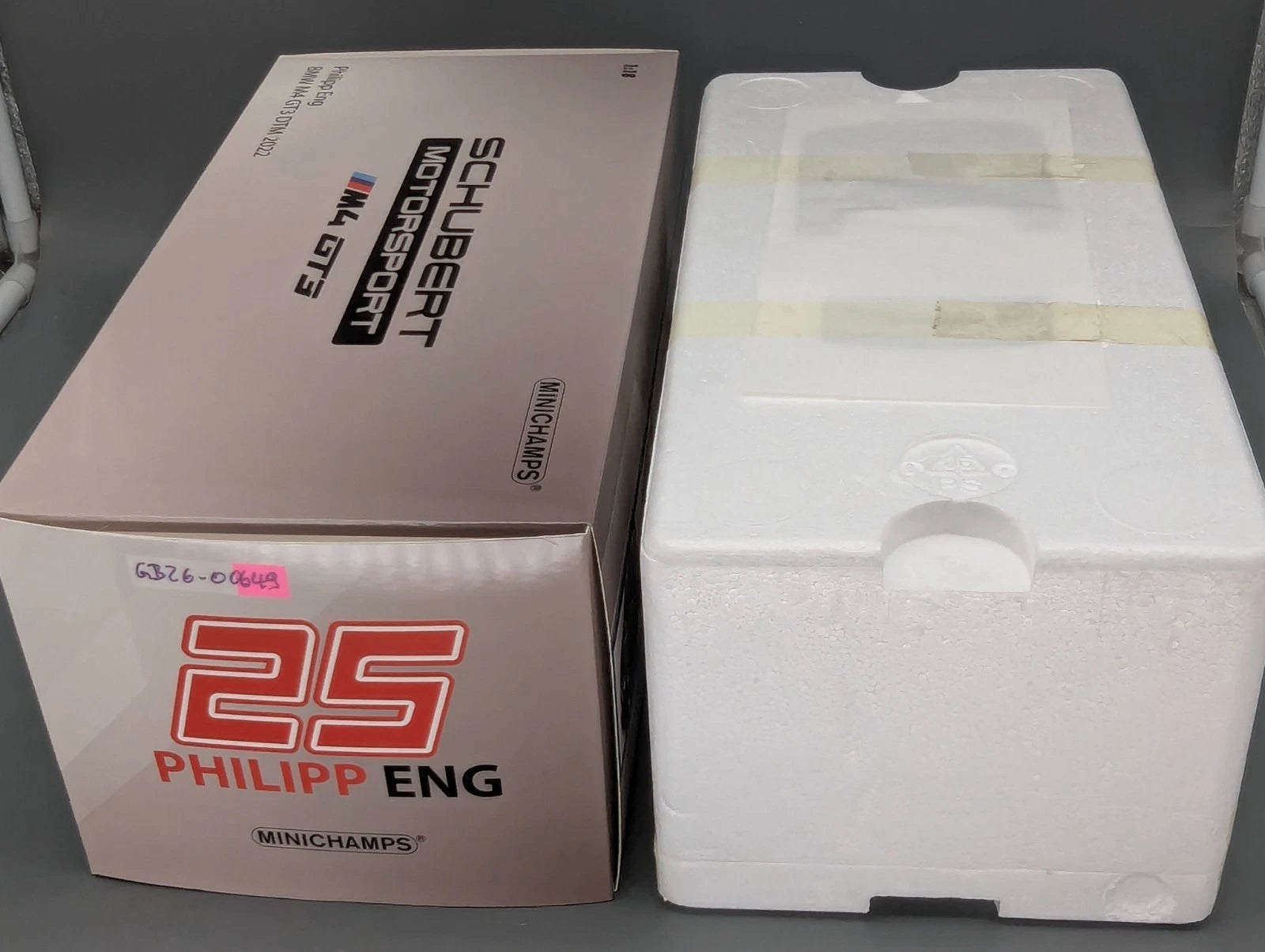 Modellautos 1:18 Minichamps BMW M4 GT3 DTM 2022 Schubert #25 Philipp Eng mit OVP