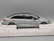 Modellautos 1:18 NZG Mercedes Benz EQE Alpin Grau Uni mit Dealer OVP