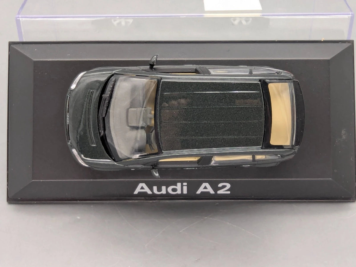 Modellautos 1:43 Minichamps Audi A2 Grau Metallic mit Dealer OVP