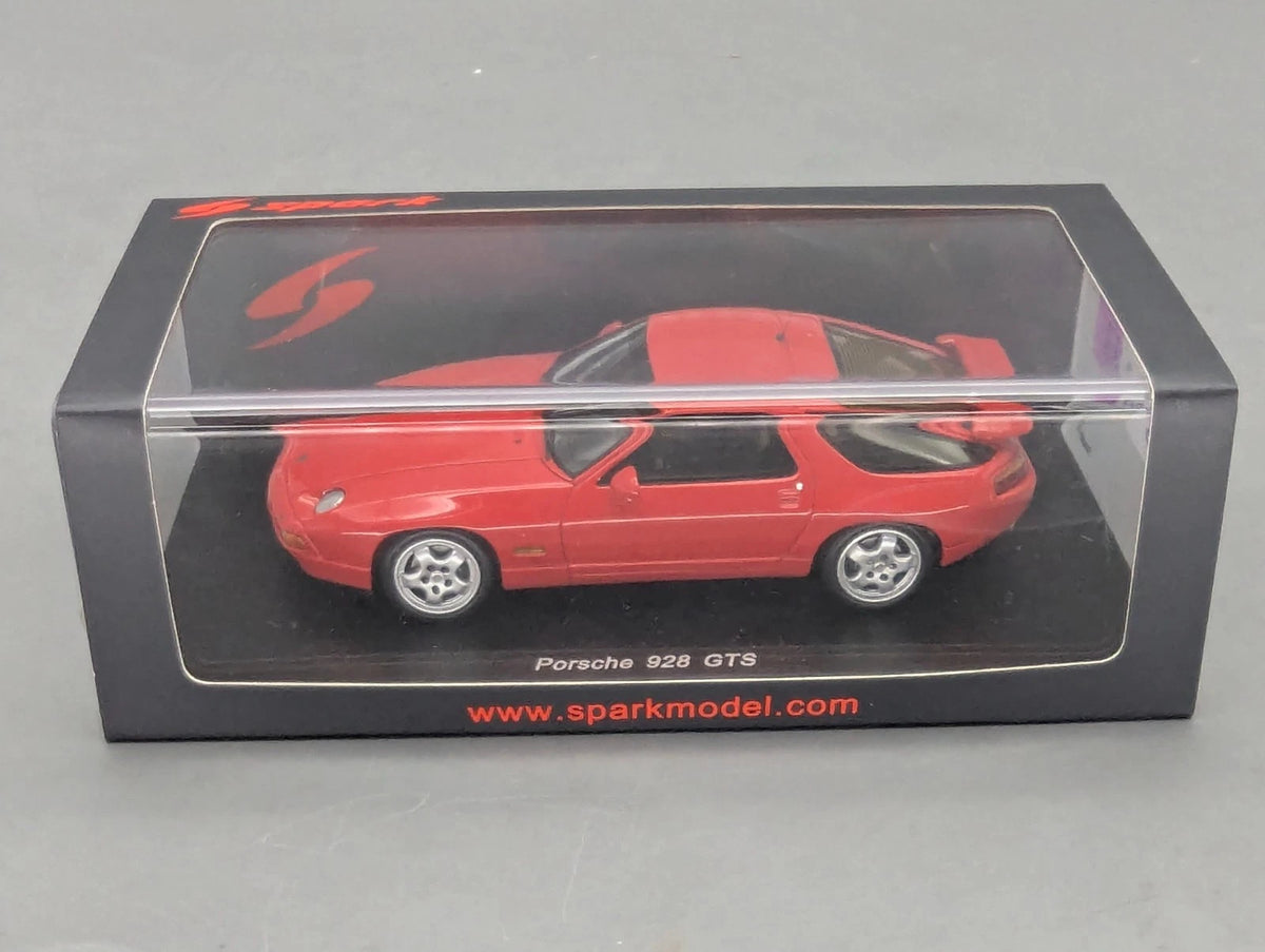 Modellautos 1:43 Spark PD04311016 Porsche 928 GTS Rot mit OVP