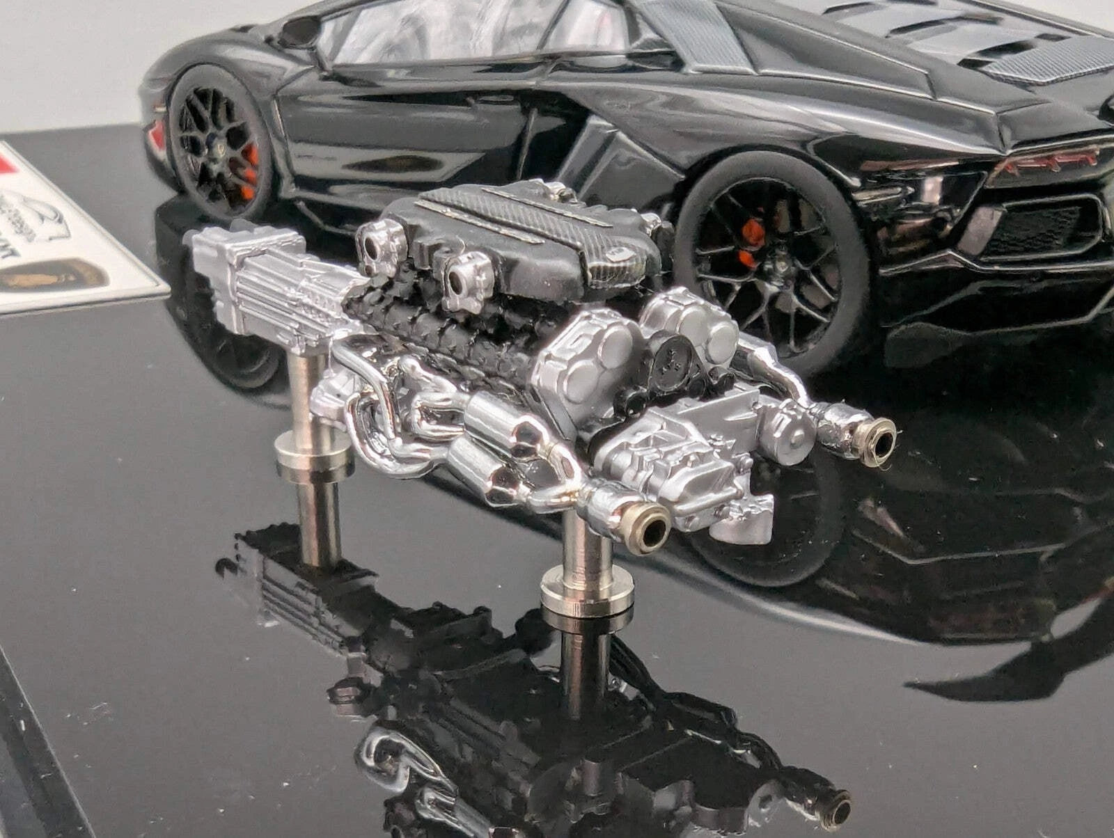Eidolon Make Up 1:43 Lamborghini Aventador LP760-2 Engine Set Oakley Black OVP