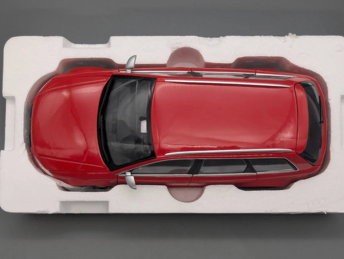 Modellautos 1:18 Minichamps Audi RS 4 Avant 2006 Rot mit OVP