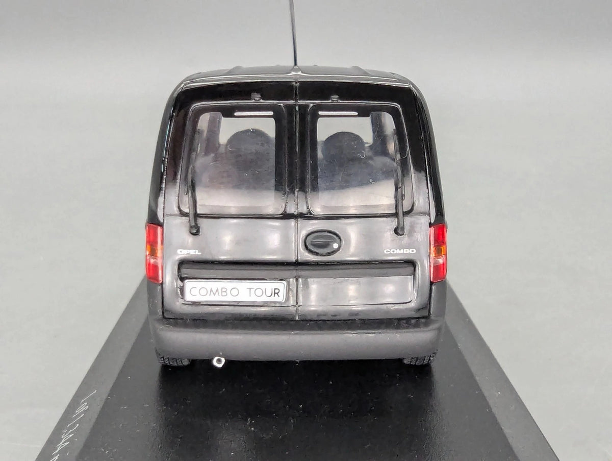 Modellautos 1:43 Minichamps Opel Combo Tour 2002 Schwarz Black mit OVP