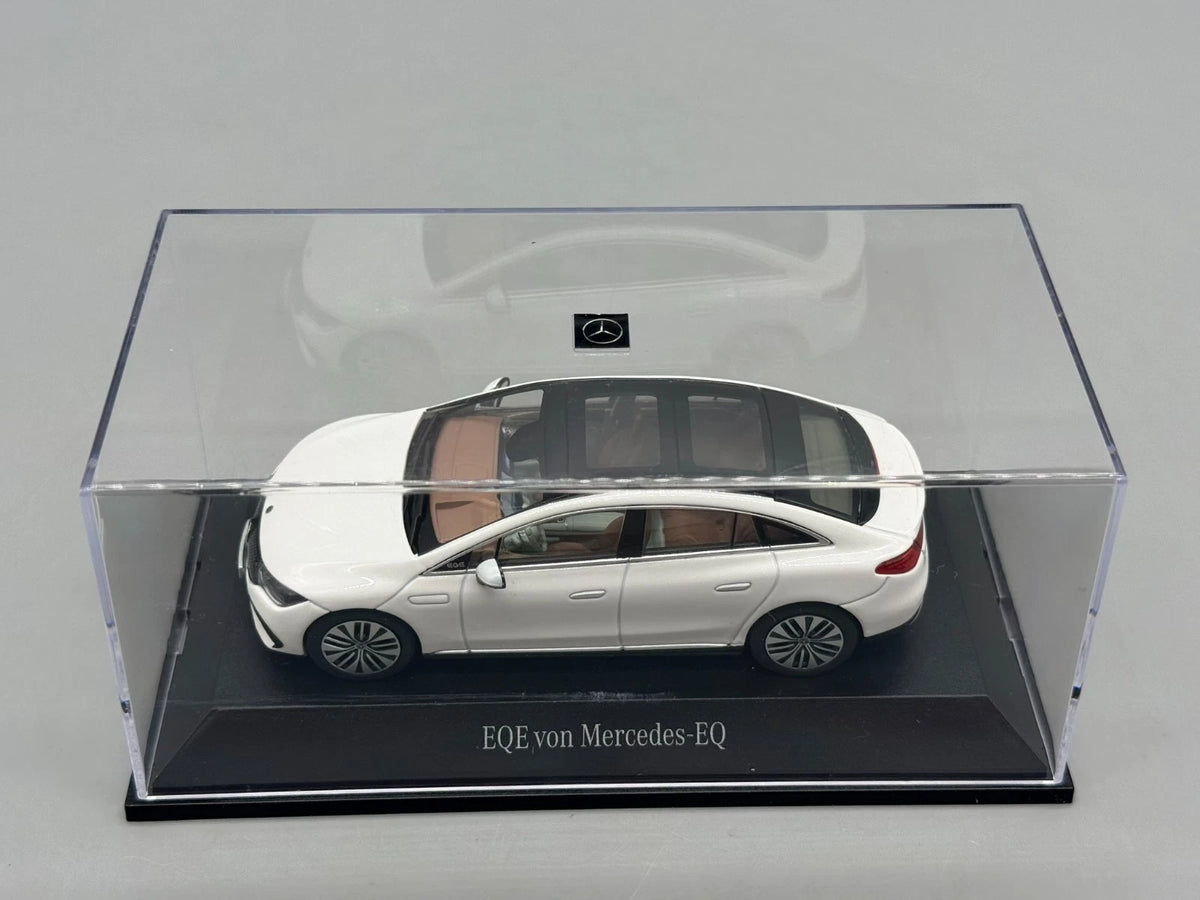 Modellautos 1:43 Herpa Mercedes-Benz EQE mit OVP