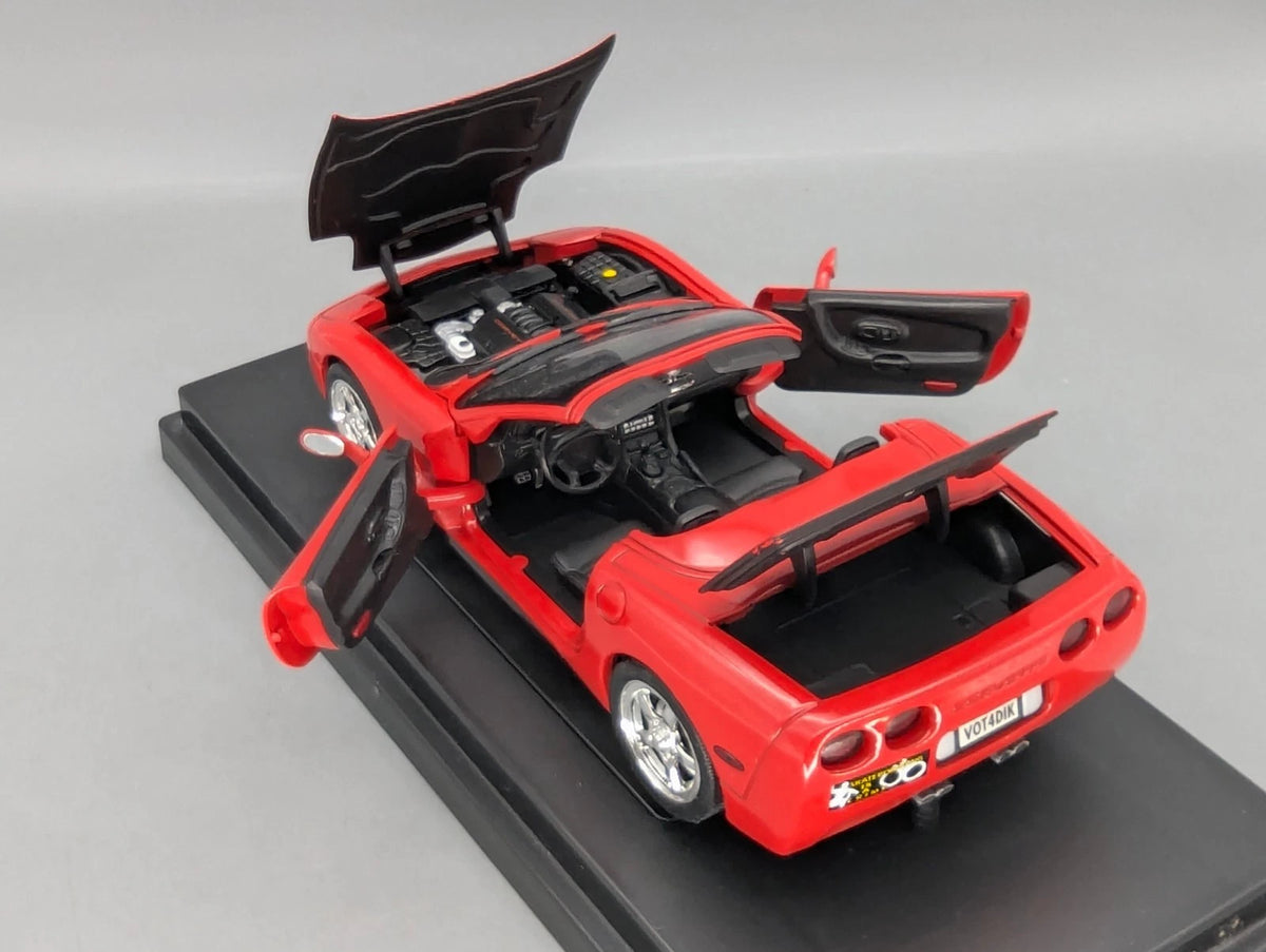 Modellautos 1:18 Ertl Chevrolet Corvette 1998 Rot American Muscle XXX mit OVP