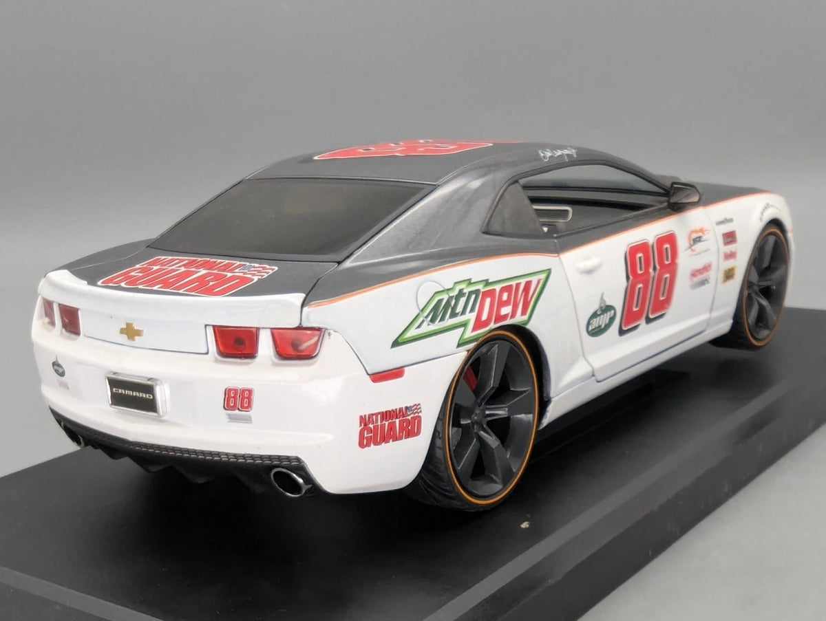 Modellautos 1:24 Jada chevrolet Camaro SS 2010 #88 mit OVP