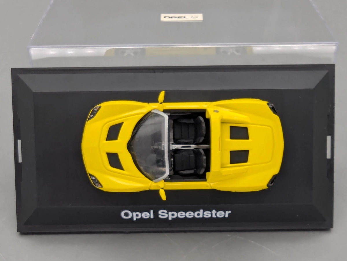 Modellautos 1:43 Schuco Opel Speedster Gelb mit Dealer OVP