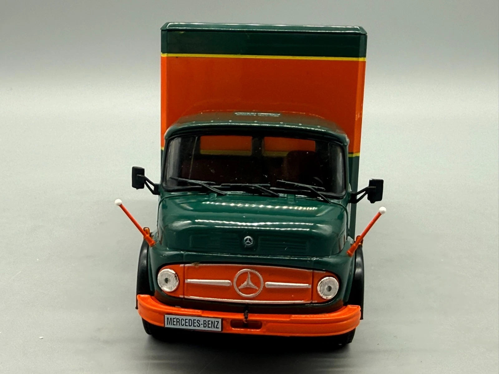 Modellautos 1:43 Ixo für DeAgostini Mercedes-Benz L1113 Jägermesiter mit OVP