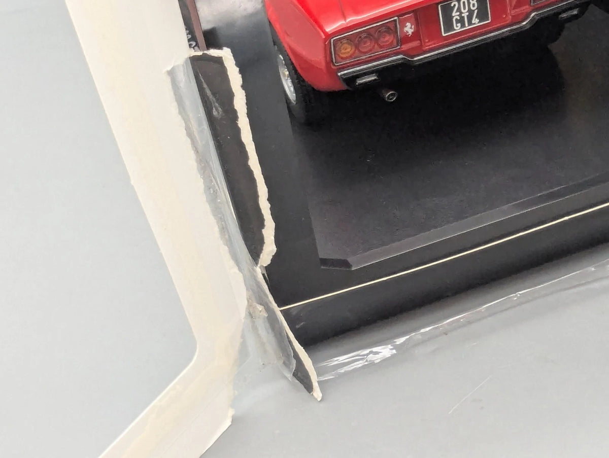 Modellautos 1:18 KK-Scale Ferrari 208 GT4 1975 Rot mit OVP