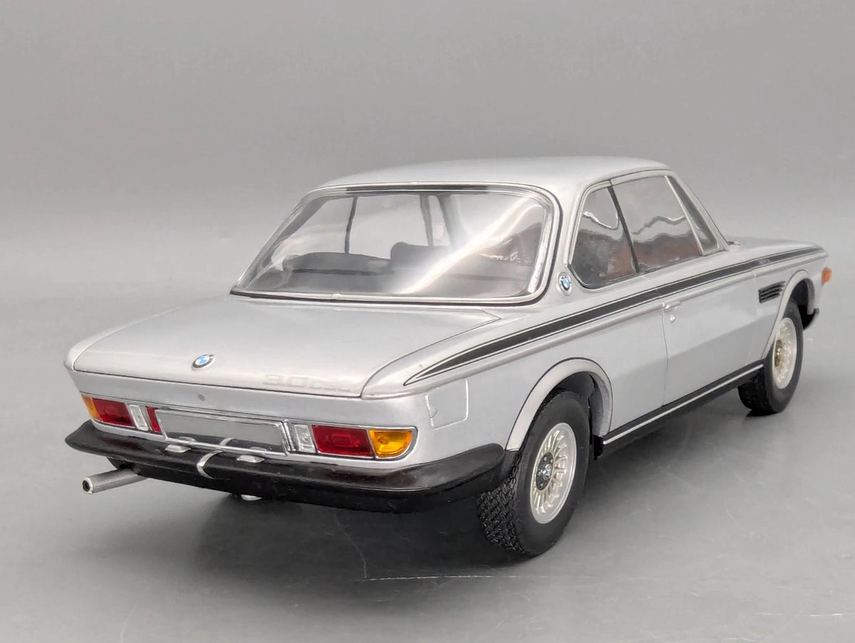 Modellautos 1:18 Minichamps BMW 3.0 CSL 1972 mit OVP