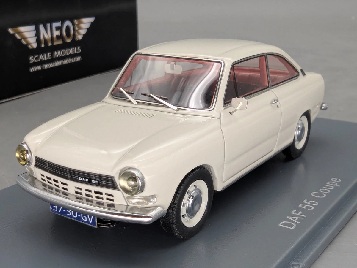 Modellautos 1:43 Neo Scale Models 43730 DAF 55 Coupe Weiß mit OVP