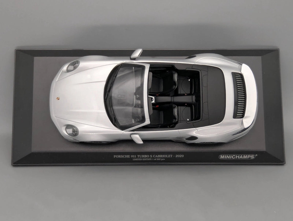 Modellautos 1:18 Minichamps Porsche 911 turbo S Cabriolet 2020 Silber mit OVP
